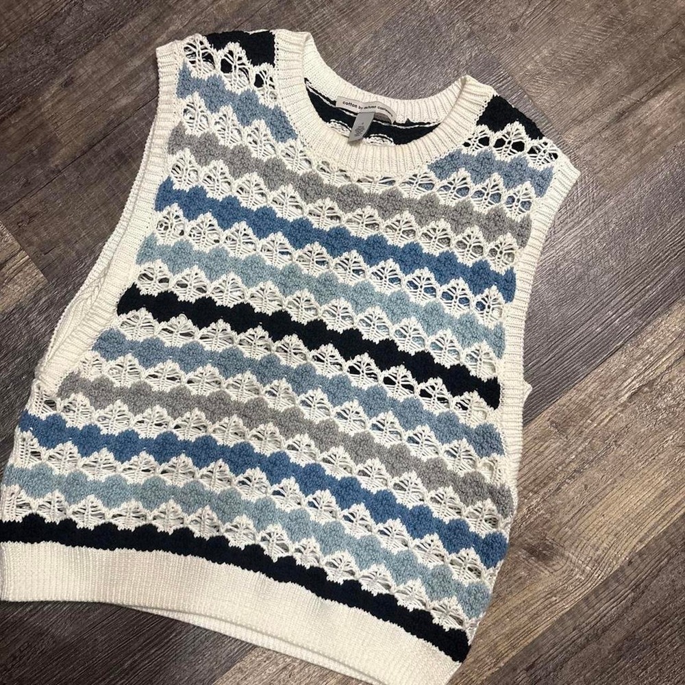 Cotton by Autumn Cashmere size small blue & white striped knitted sweater vest